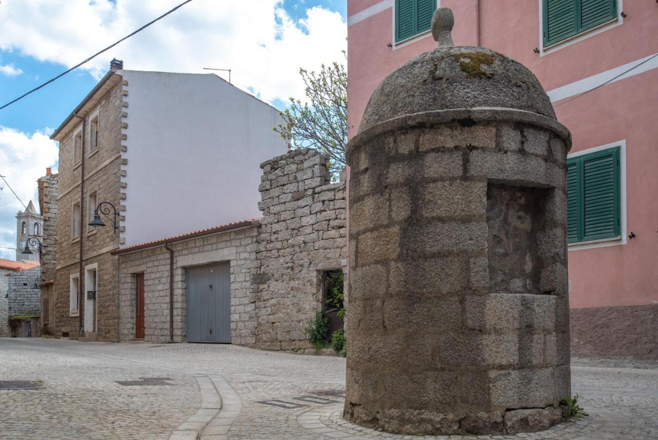 Вилла Casa Santa Croce Ala dei Sardi Экстерьер фото